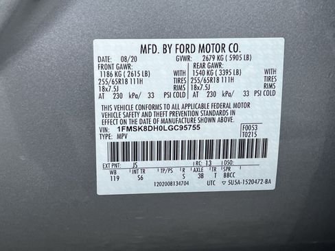 Used 2020 Ford Explorer XLT w/ Equipment Group 202A AWD/4WD image 40