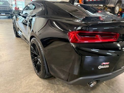 Used 2016 Chevrolet Camaro LT RWD image 18