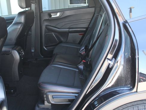 Used 2025 Ford Escape ST-Line AWD/4WD image 30