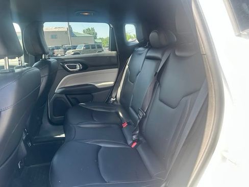 Used 2024 Jeep Compass Limited AWD/4WD image 19
