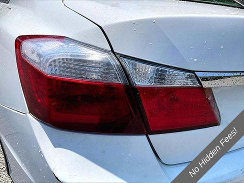 Used 2013 Honda Accord LX image 19