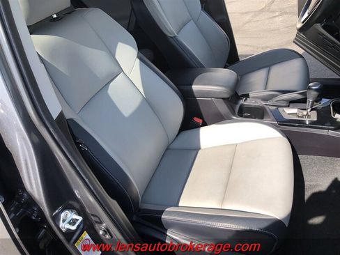 Used 2018 Toyota RAV4 Limited FWD image 24