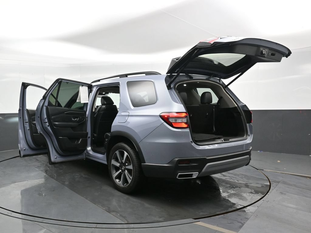 Used 2023 Honda Pilot Elite image 55