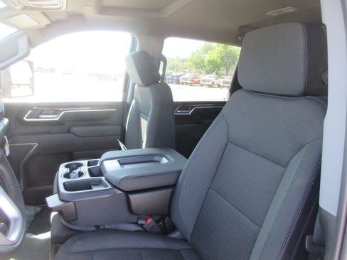 New 2026 GMC Sierra 3500 SLE w/ SLE Value Package AWD/4WD image 13