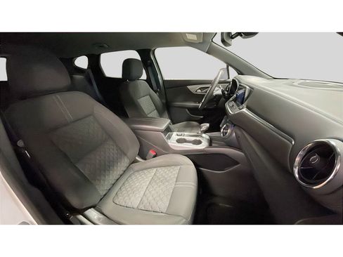 Used 2022 Chevrolet Blazer LT AWD/4WD image 17