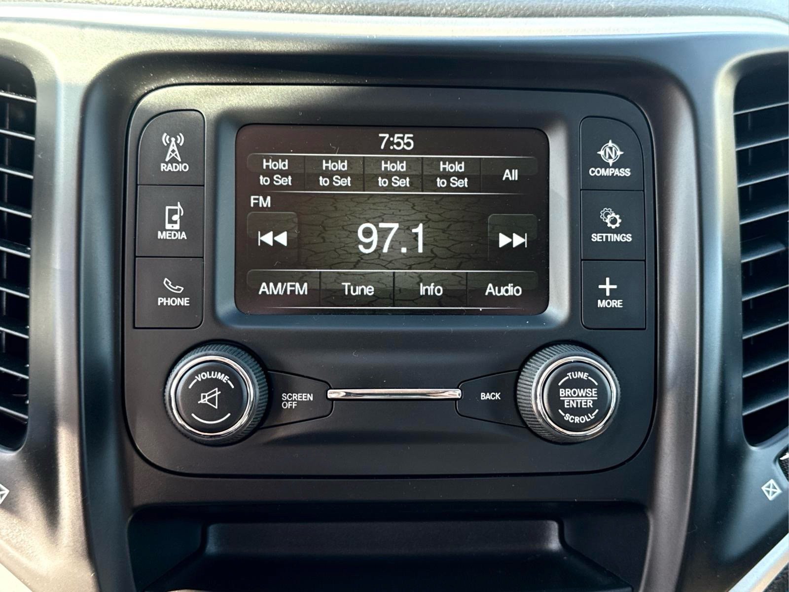 Used 2016 Jeep Cherokee Sport AWD/4WD image 22