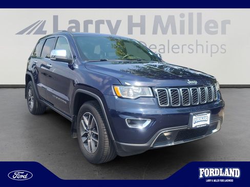 Used 2017 Jeep Grand Cherokee Limited AWD/4WD image 7