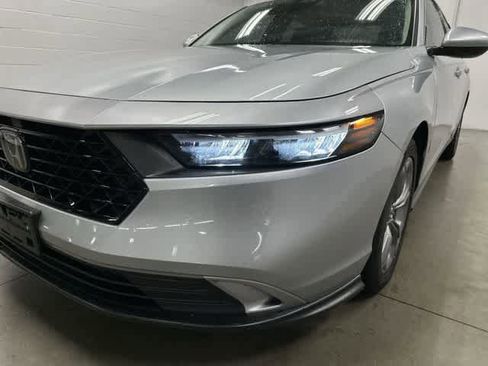 Used 2024 Honda Accord EX image 30