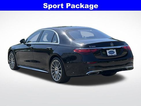 Used 2022 Mercedes-Benz S 500 4MATIC w/ AMG Line Package image 5