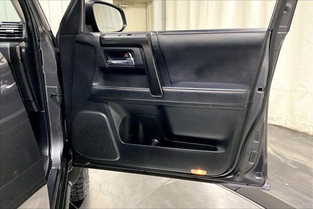 Used 2023 Toyota 4Runner TRD Off-Road Premium w/ Off Road Premium Plus Package AWD/4WD image 24