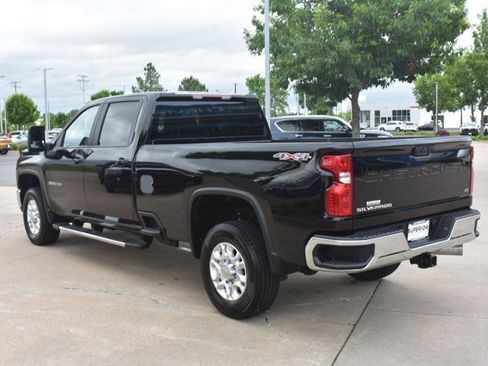 Used 2025 Chevrolet Silverado 3500 LT w/ Convenience Package AWD/4WD image 9