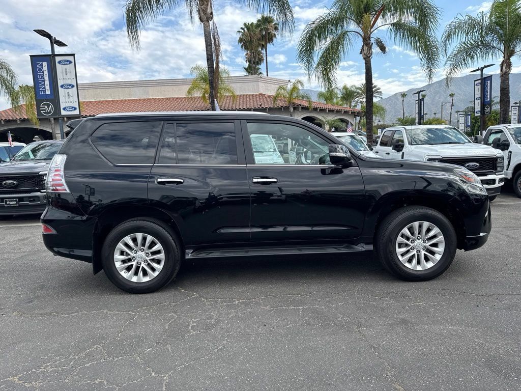 Used 2021 Lexus GX 460 Premium w/ Premium Package AWD/4WD image 12