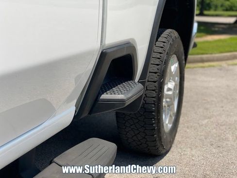 Used 2020 Chevrolet Silverado 2500 LT w/ Z71 Off-Road Package AWD/4WD image 14