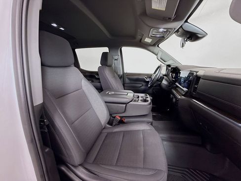 Used 2024 Chevrolet Silverado 1500 LT w/ Z71 Off-Road Package image 28