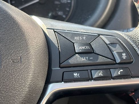 Used 2021 Nissan Kicks SR w/ SR Premium Package image 18