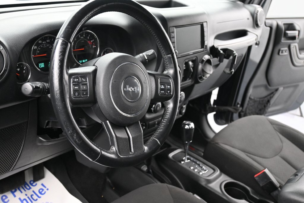 Used 2018 Jeep Wrangler Unlimited Sport AWD/4WD image 12