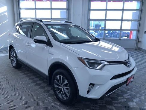 Used 2016 Toyota RAV4 XLE image 36