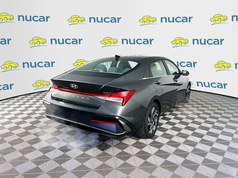 Certified 2024 Hyundai Elantra SEL w/ Convenience Package image 7