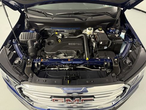 Used 2022 GMC Terrain SLT w/ LPO, Floor Liner Package image 6