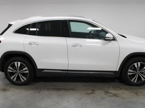 Used 2025 Mercedes-Benz GLA 250 image 11