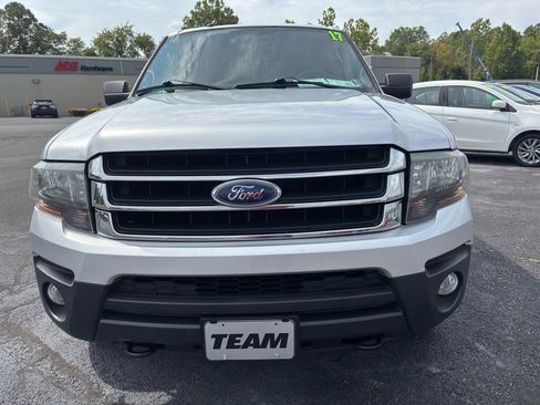 Used 2017 Ford Expedition XL w/ Equipment Group 101A image 2