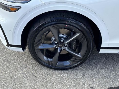 New 2026 Genesis GV70 3.5T Sport Prestige image 9