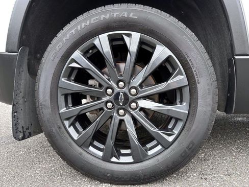 Used 2023 Chevrolet Traverse RS AWD/4WD image 6