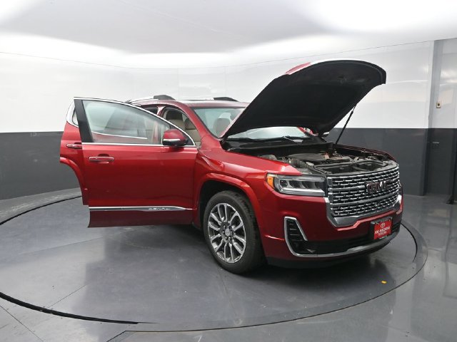 Used 2021 GMC Acadia Denali w/ Denali Ultimate Package AWD/4WD image 39