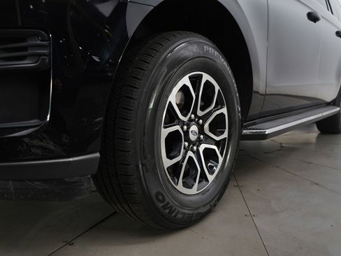 Used 2023 Ford Expedition Max XLT image 29