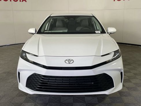 New 2026 Toyota Camry LE FWD image 2