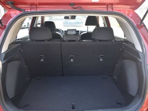 Used 2026 Hyundai Venue SEL FWD image 34