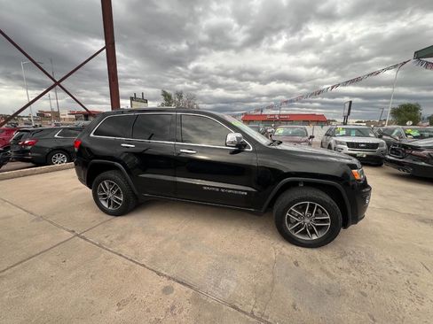 Used 2017 Jeep Grand Cherokee Limited AWD/4WD image 24