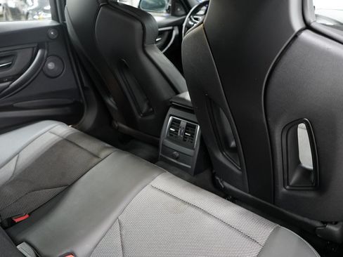 Used 2018 BMW M3 RWD image 21
