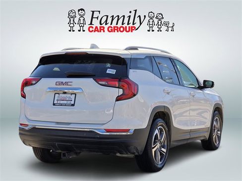 Used 2021 GMC Terrain SLT image 4