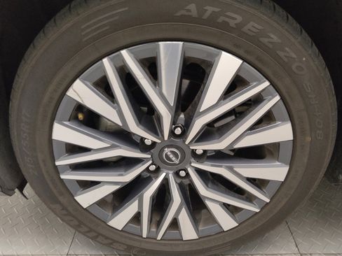 Used 2024 Nissan Altima 2.5 SV image 31