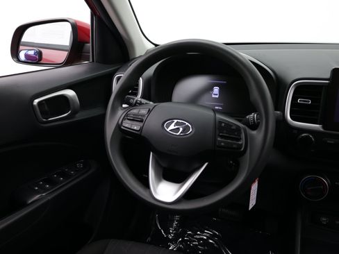 Used 2023 Hyundai Venue SE FWD image 25