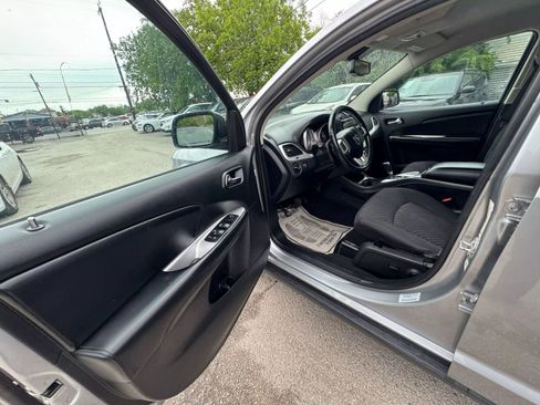 Used 2017 Dodge Journey SXT w/ Premium Group image 17