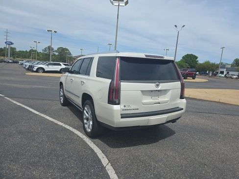Used 2015 Cadillac Escalade Premium image 5