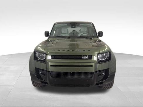 New 2026 Land Rover Defender 110 X-Dynamic SE AWD/4WD image 2