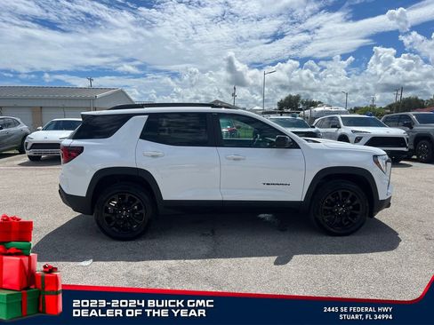 New 2026 GMC Terrain Elevation w/ Black Edition image 8
