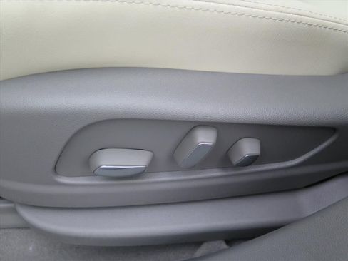 New 2026 Cadillac XT5 Premium Luxury w/ Driver Assist Package image 12