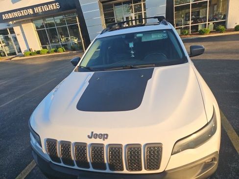 Used 2019 Jeep Cherokee Trailhawk w/ Comfort/Convenience Group AWD/4WD image 5
