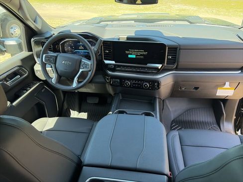 New 2026 Chevrolet Silverado 2500 LTZ w/ LTZ Plus Package AWD/4WD image 18