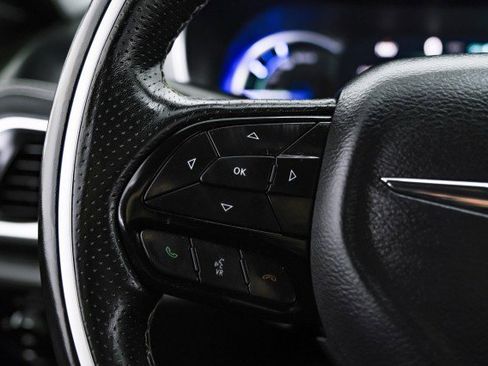 Used 2019 Chrysler Pacifica Limited w/ Advanced Safetytec Group image 15