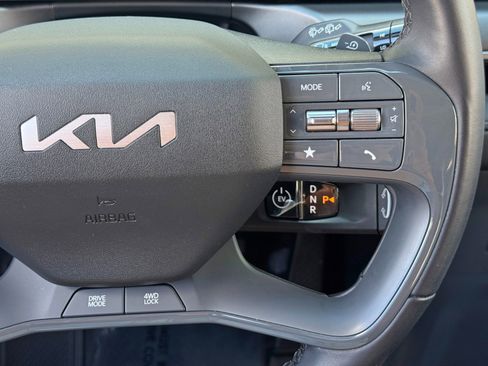 Used 2024 Kia EV9 Wind AWD/4WD image 22