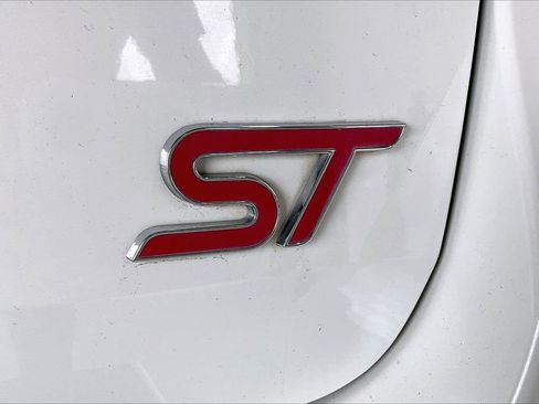 Used 2020 Ford Explorer ST w/ ST Street Pack image 9