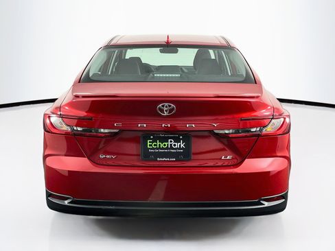 Used 2025 Toyota Camry LE w/ Convenience Package FWD image 7