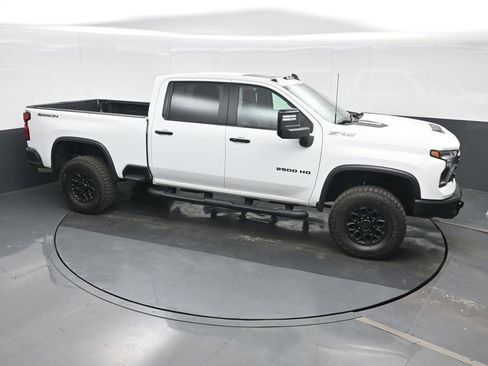 Used 2024 Chevrolet Silverado 2500 ZR2 w/ ZR2 Bison Edition AWD/4WD image 31