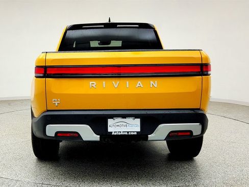 Used 2022 Rivian R1T Adventure AWD/4WD image 6