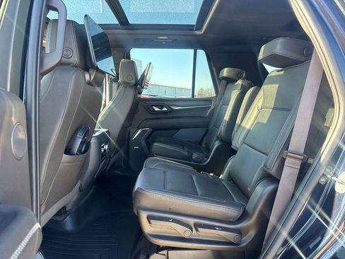Used 2023 GMC Yukon Denali w/ Denali Reserve Package image 15
